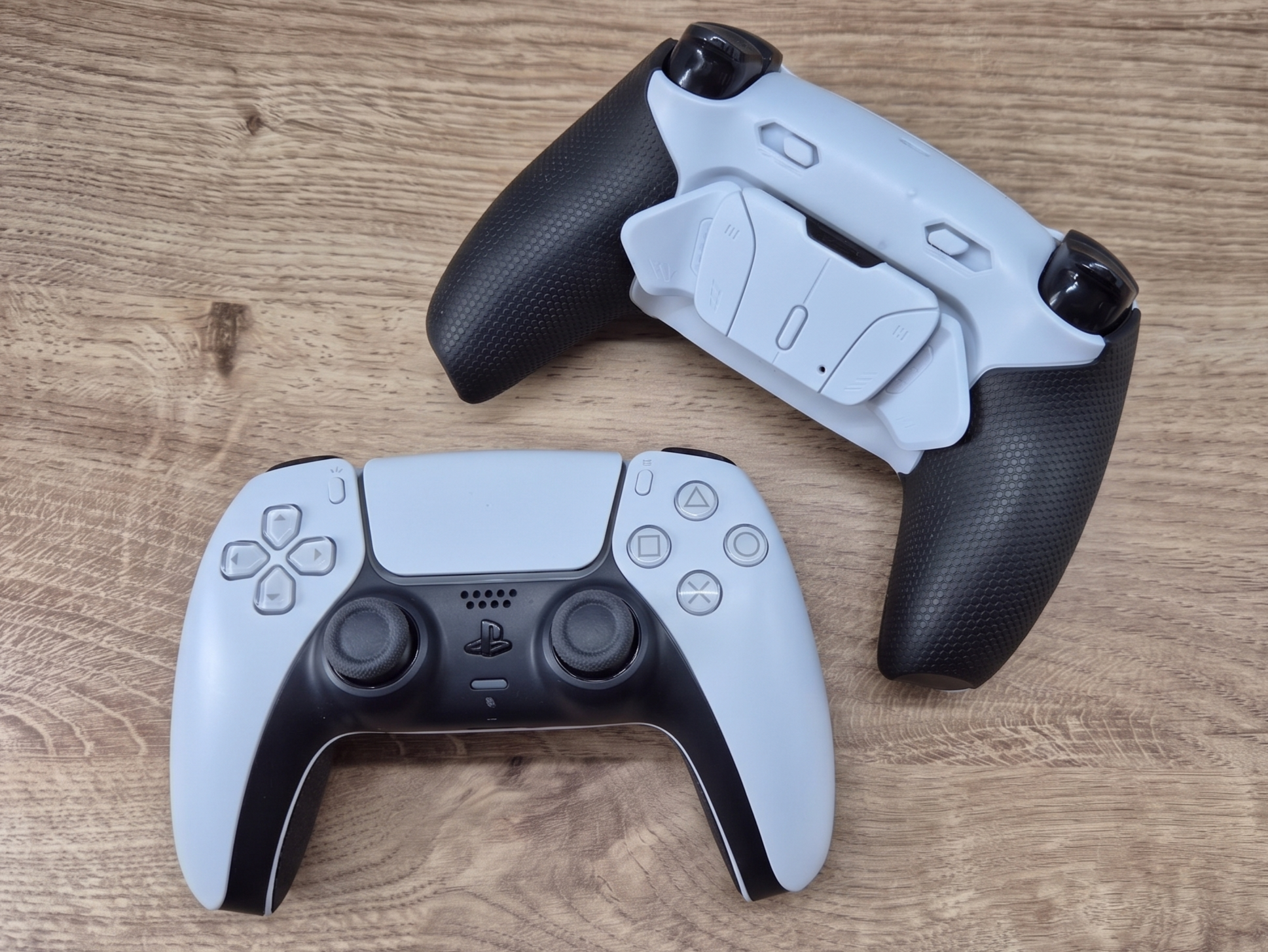 DualSense PS5 Controller White ExtremeRate RISE4  Clicky buttons